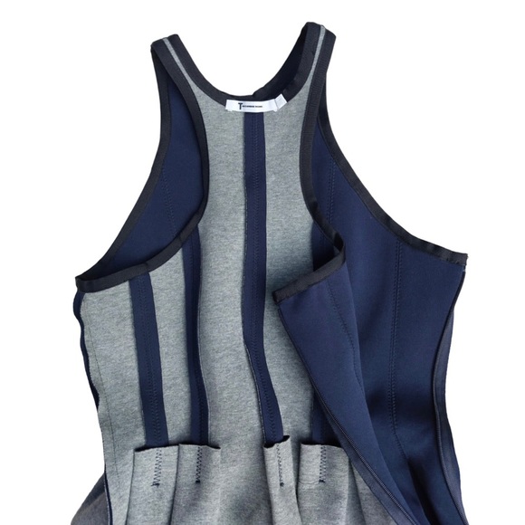 Alexander Wang • Neoprene Pleated Skater Dress - Picture 4 of 8